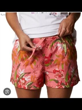 Columbia Coral Pink Tropical Floral Athletic Shorts